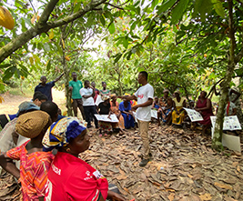 On this day, women farmers mainly participated.