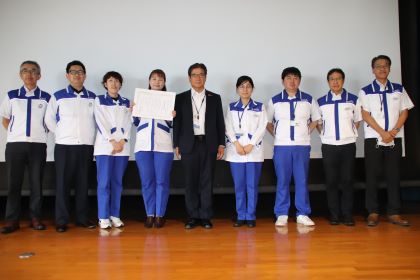 photo: Holding of "Case Study Presentation Meetings on the Corporate Philosophy and Conduct Guidelines" to Promote the Behavior Change by Employees