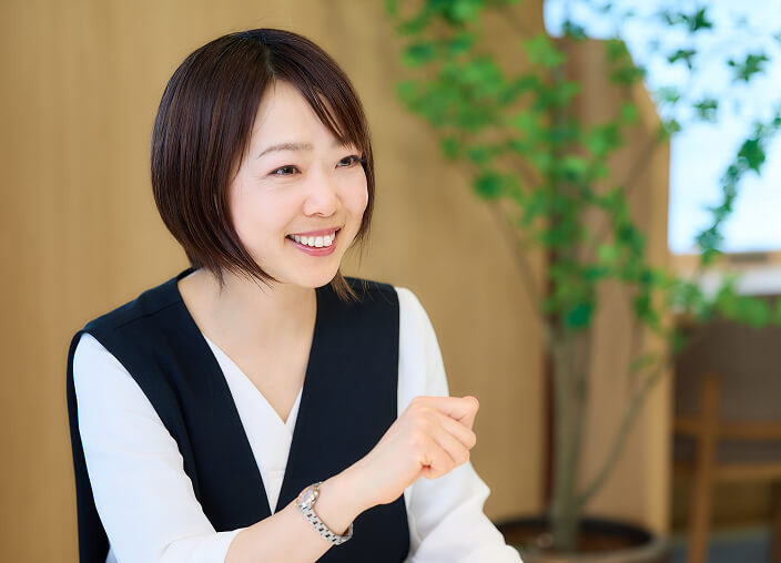photo of Shiomi explaining the unconscious bias video initiative