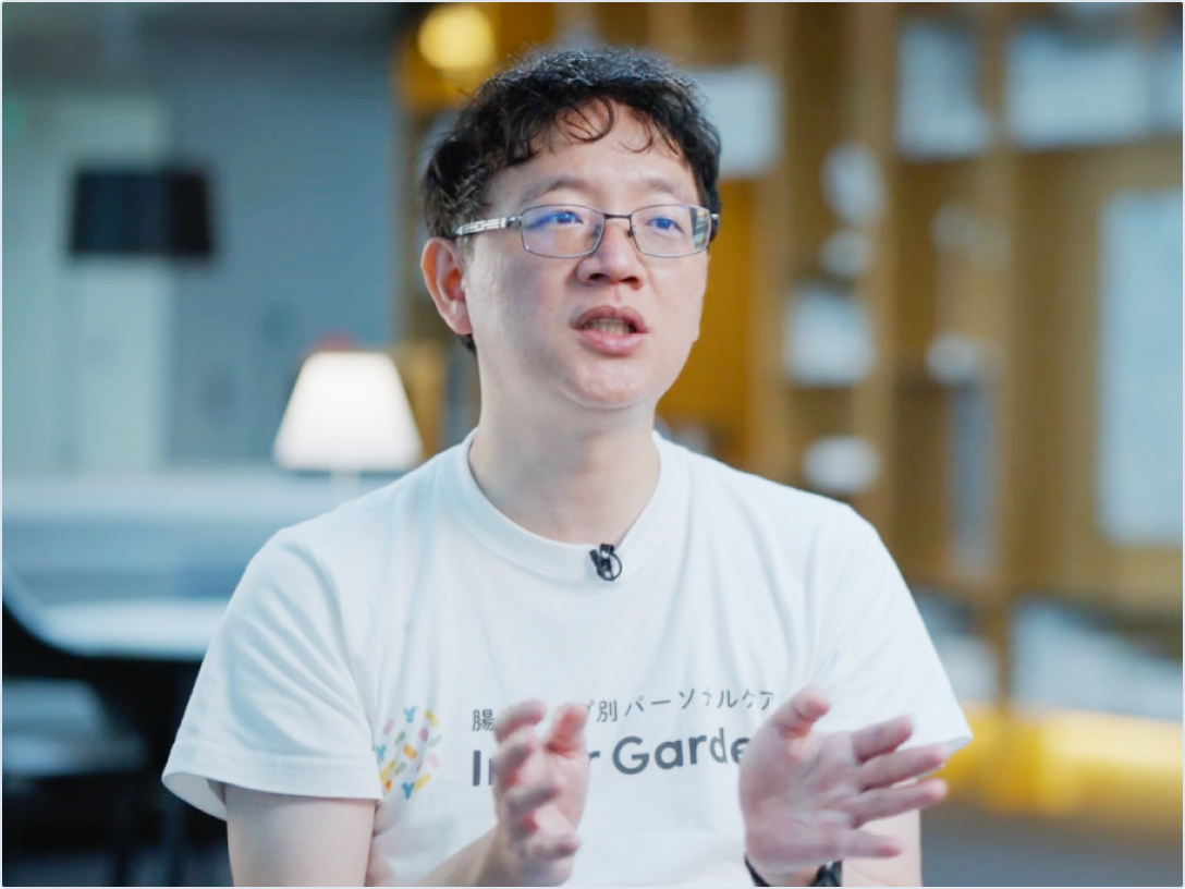 photo of Haji talking about Inner Garden