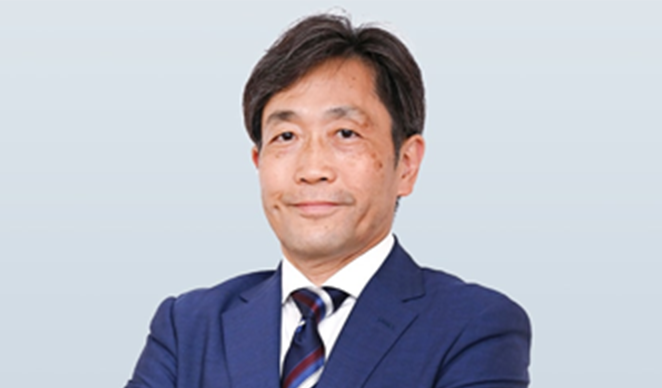 写真：取締役常務執行役員 医薬品セグメント海外戦略統轄、国際事業本部長 村瀬 健史