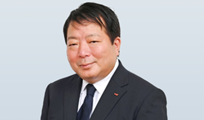 写真：執行役員　経営戦略副本部長 田前 雅也