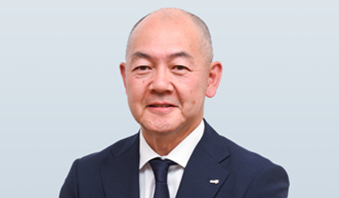 写真：執行役員　医薬品セグメント事業開発統轄、事業開発部長 片羽 一嘉