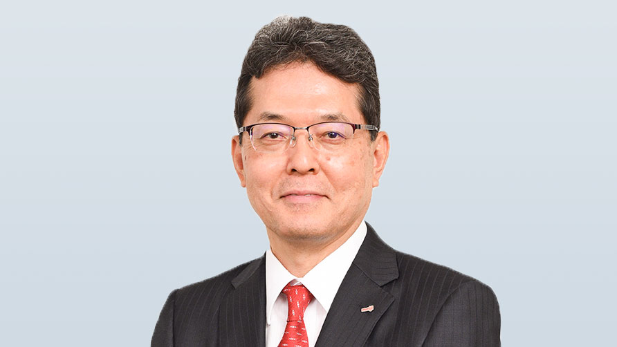 写真：常務執行役員 医薬品セグメント海外戦略統轄 国際事業本部長 松本 隆之