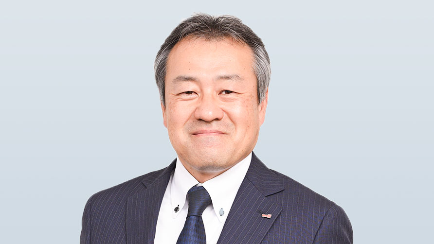 写真：執行役員　医薬営業本部長 出口 雄一