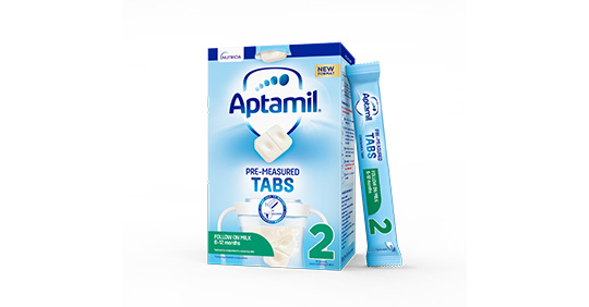 写真：Aptamilの商品パッケージ