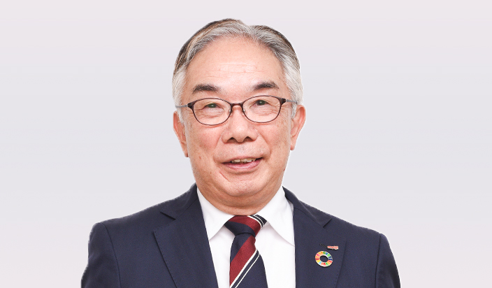 写真：代表取締役社長　八尾 文二郎