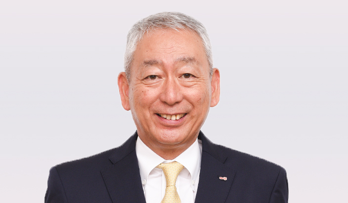 写真：取締役専務執行役員 渡部 信二