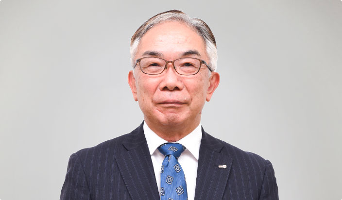 写真：取締役執行役員COO　八尾 文二郎