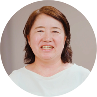 顔写真：荒木 紀子