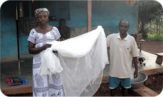 マラリア対策に使用する蚊帳